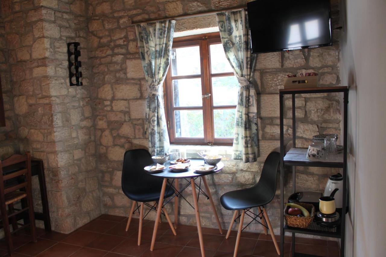 Saint George Hotel Kalavryta Exterior photo