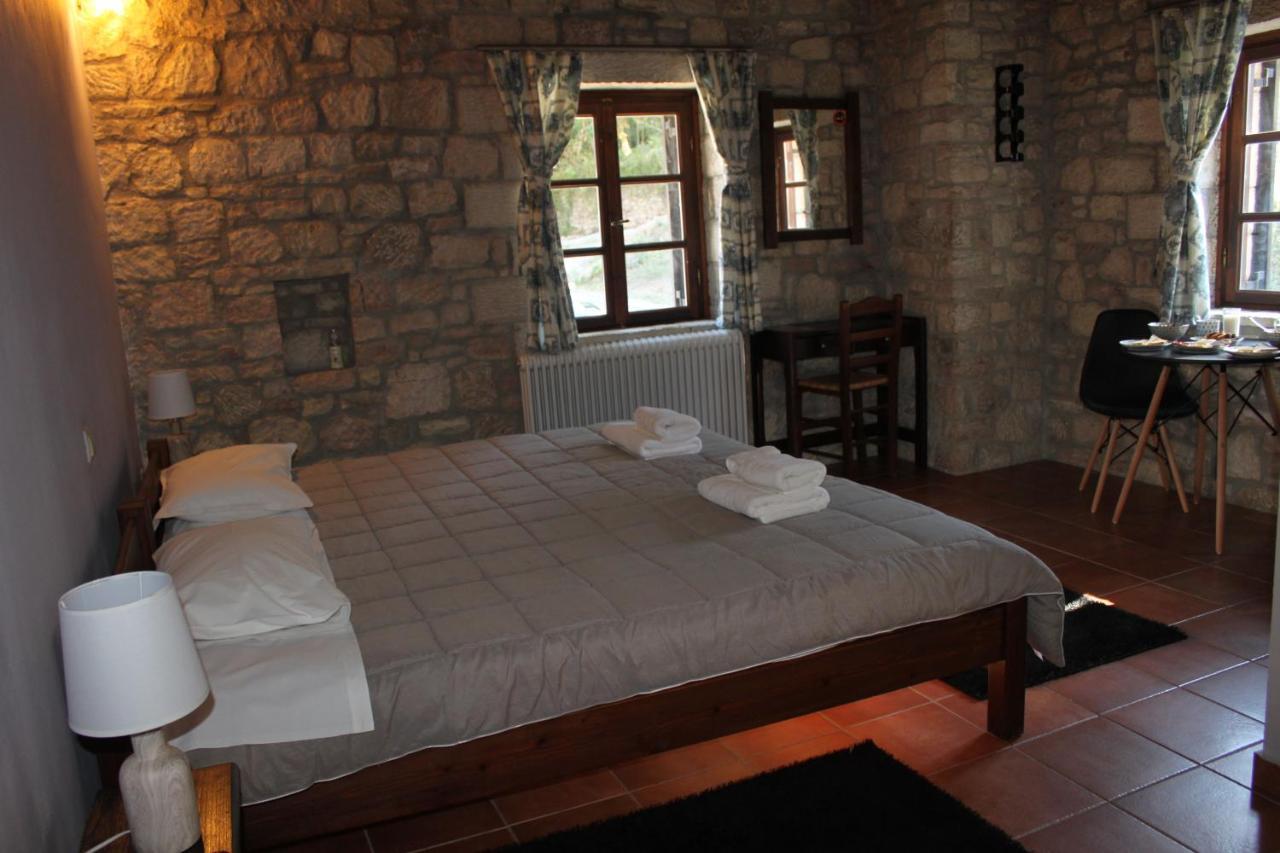 Saint George Hotel Kalavryta Exterior photo