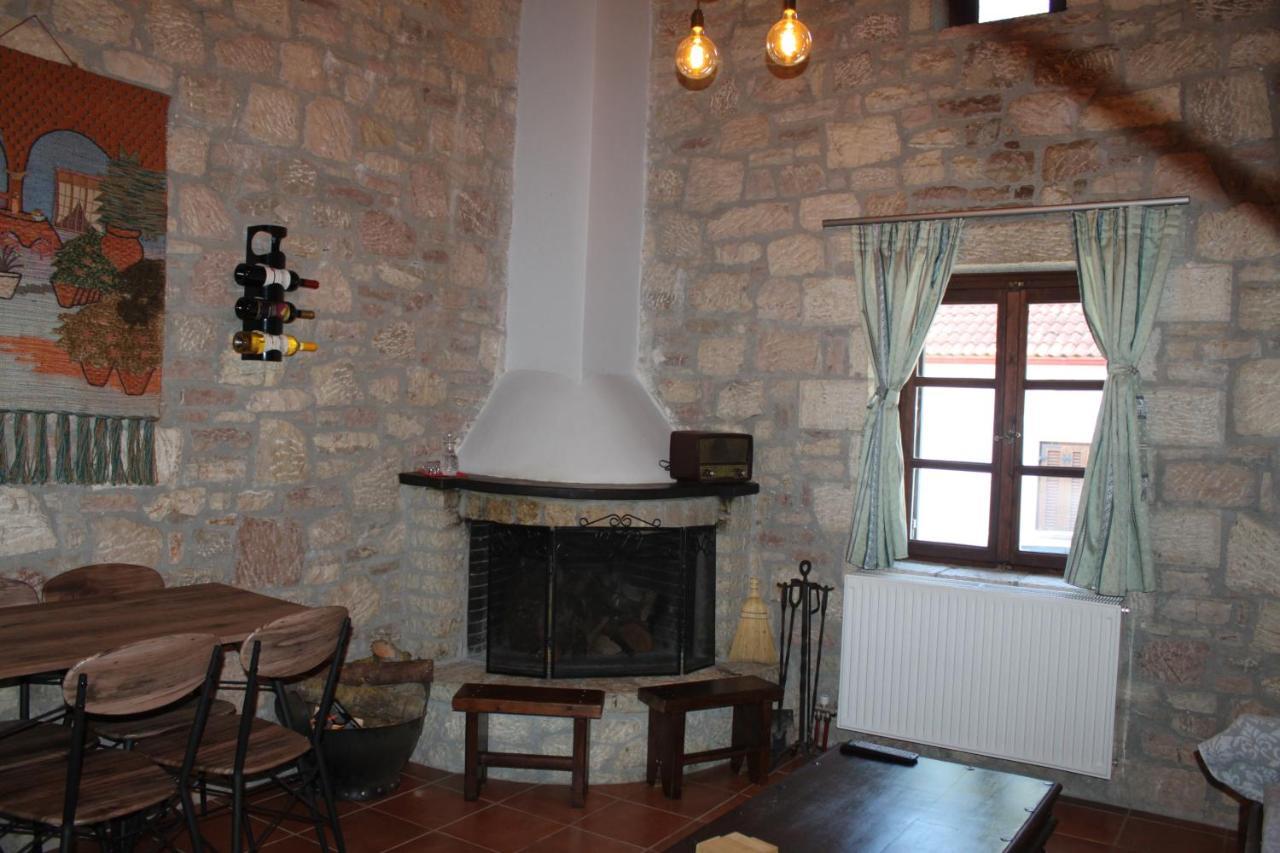 Saint George Hotel Kalavryta Exterior photo